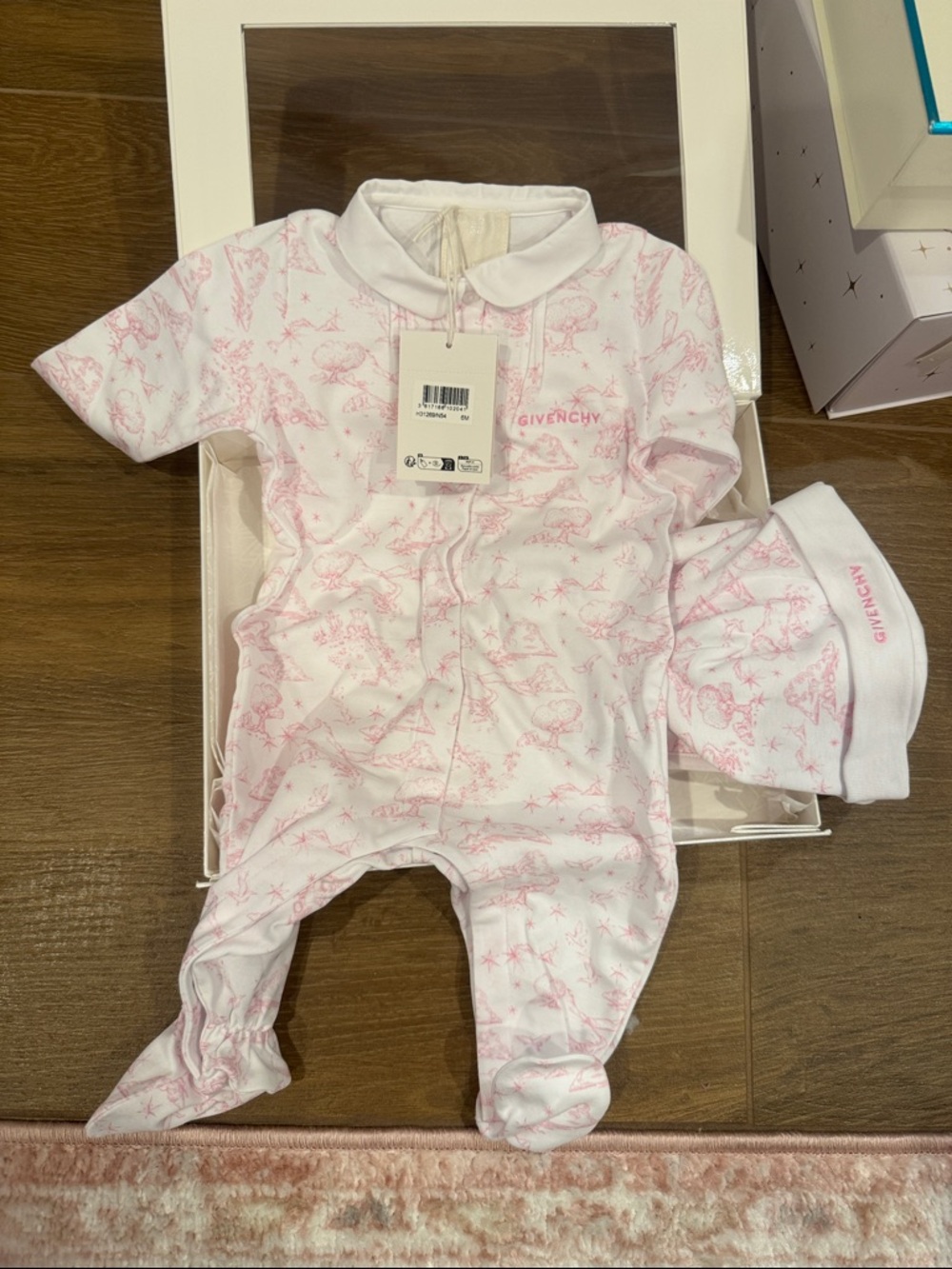 Givenchy White and Pink Toile Footed Baby One-Piece with Hat and bib